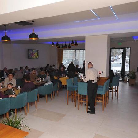 Hotel Rafaelo Bosanska Dubica 외부 사진