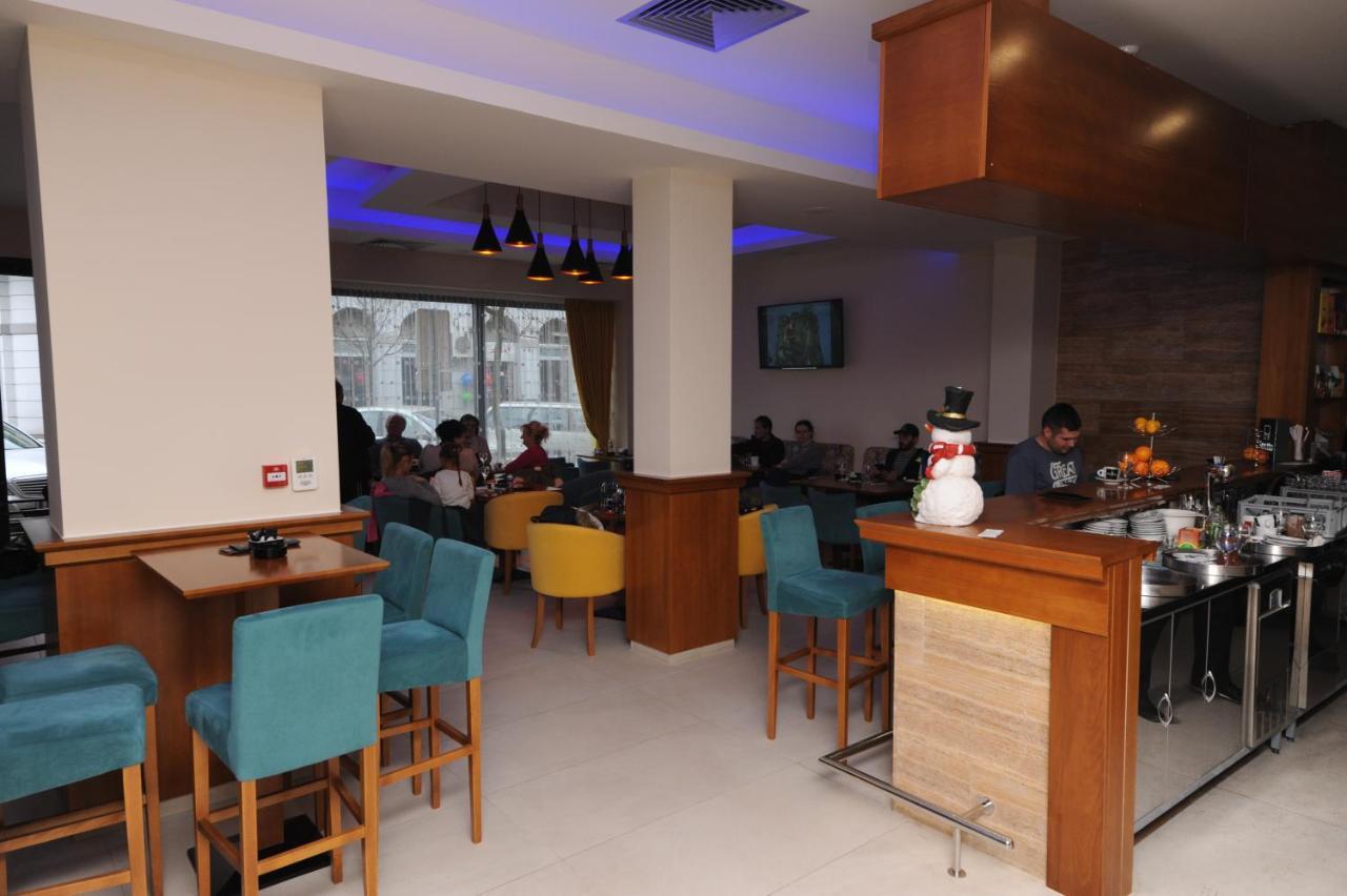 Hotel Rafaelo Bosanska Dubica 외부 사진
